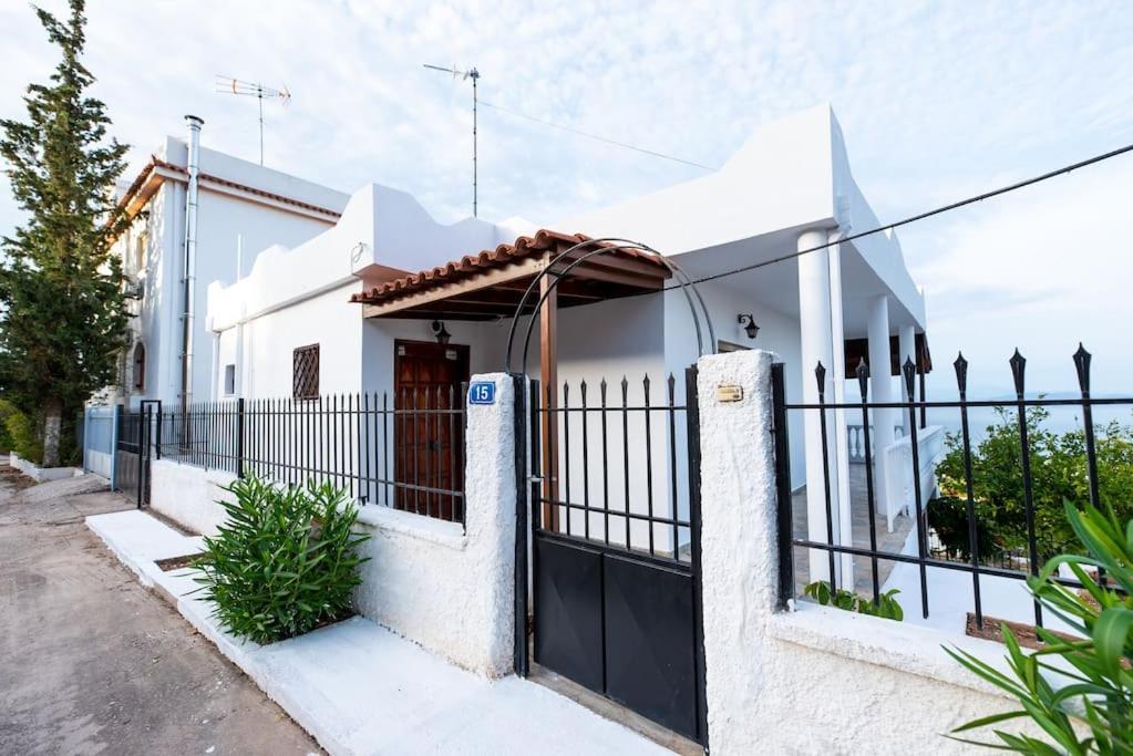 Panorama House Apartamento Loútsa Exterior foto